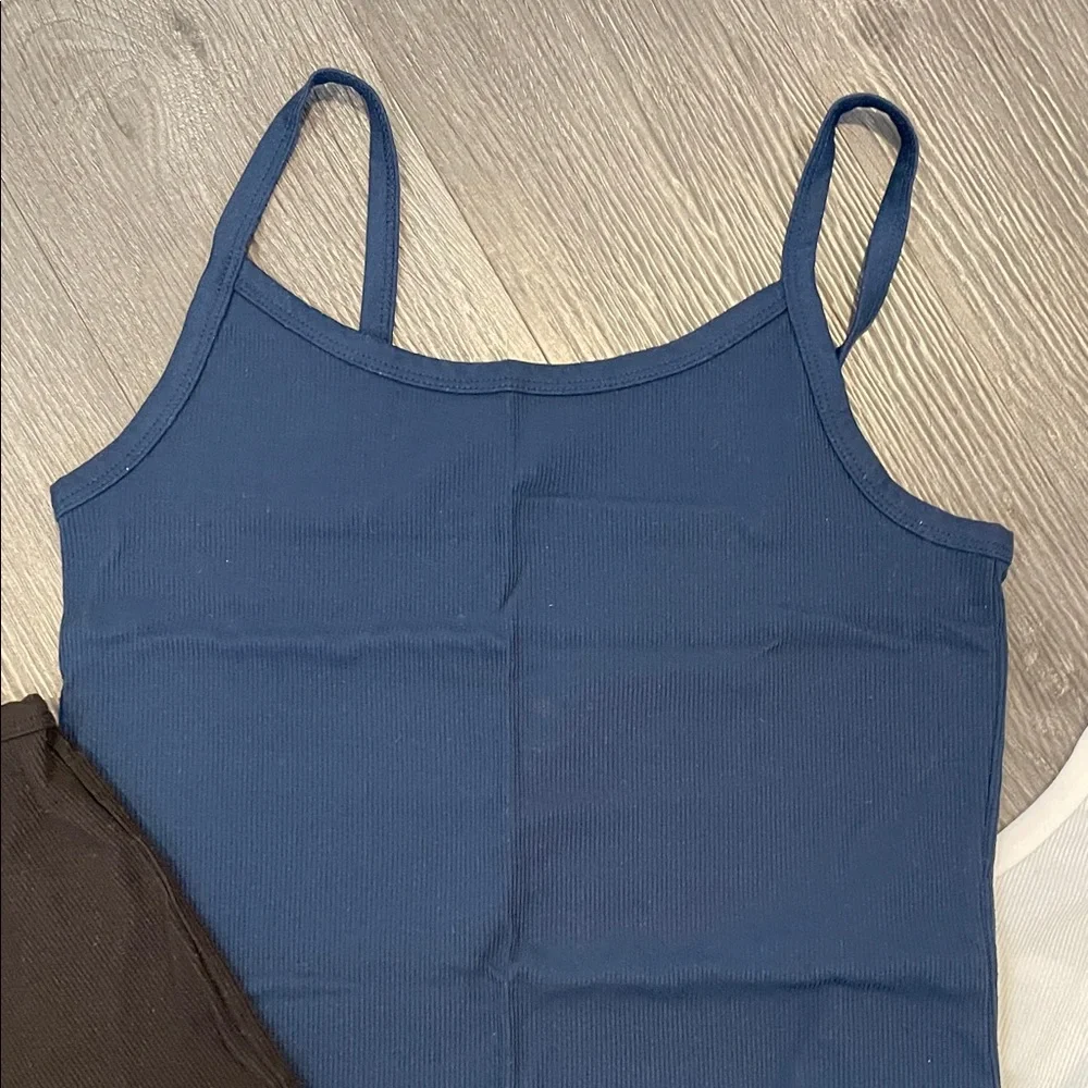 3 Women tank tops - Black, Blue, and White Camisole Tops XL - Picture 2 of 7